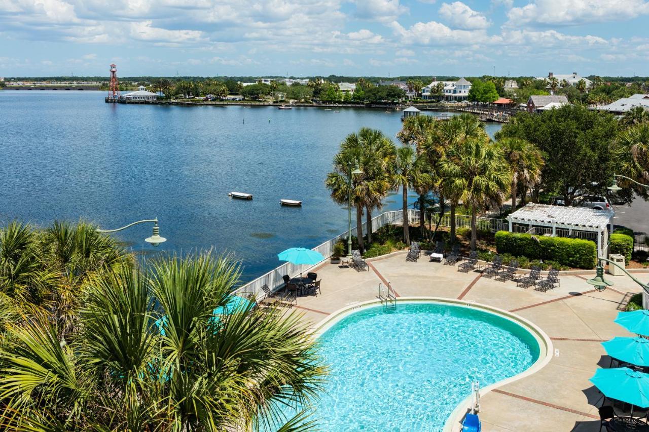 The Waterfront Inn Те-Вілліджес Екстер'єр фото