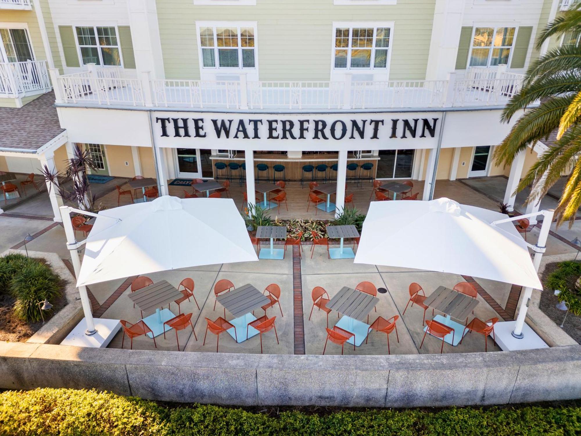 The Waterfront Inn Те-Вілліджес Екстер'єр фото